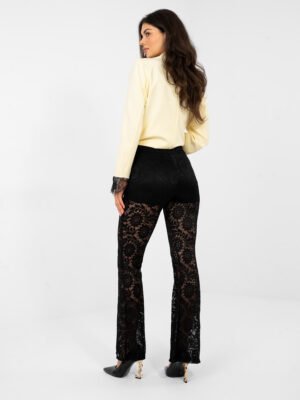 Alternative view of Nėriniuotos platėjančios kelnės "JORDANA" juoda