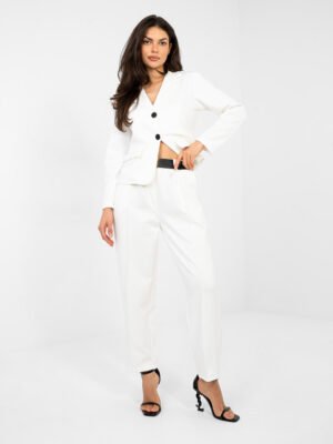 Alternative view of Casual stiliaus minkštos kelnės su akcentine kišene ir diržu "CALLY" pieno balta