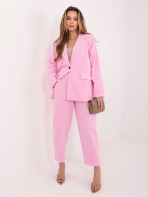 Stilingas laisvo kirpimo velvetinis švarkas ORNELLA šviesi rožinė