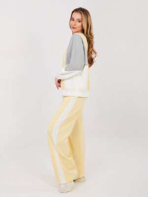 Alternative view of Laisvalaikio komplektas su subtiliu blizgių raidžių akcentu "CHARLY" šviesi geltona