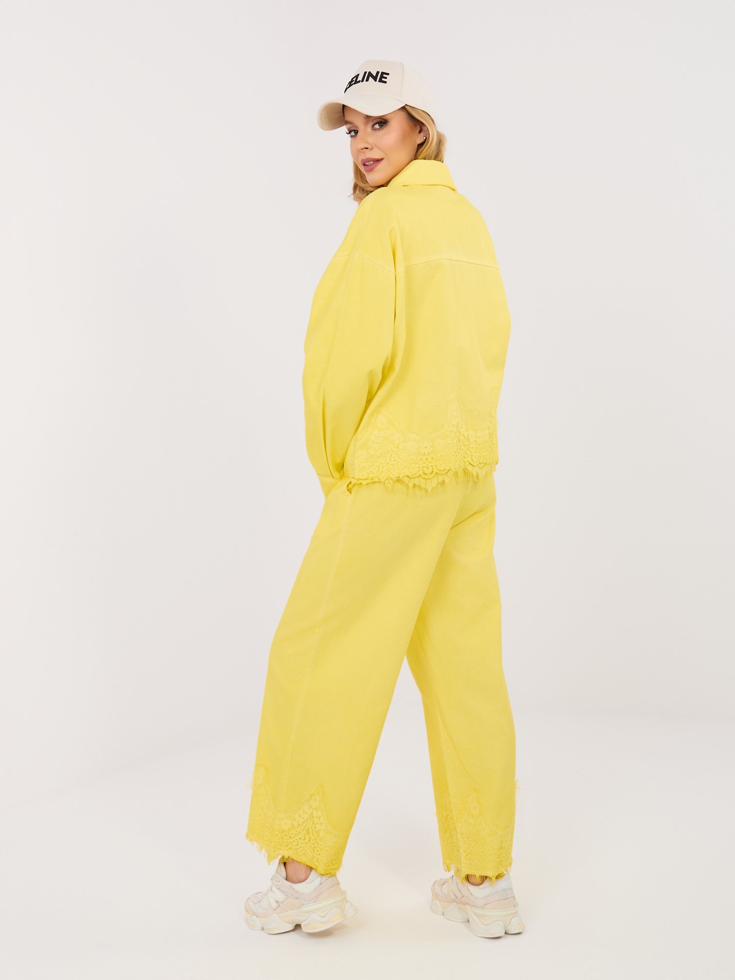 Plačios džinsinės kelnės su nėrinių apdaila "CORDY" geltona - Image 2