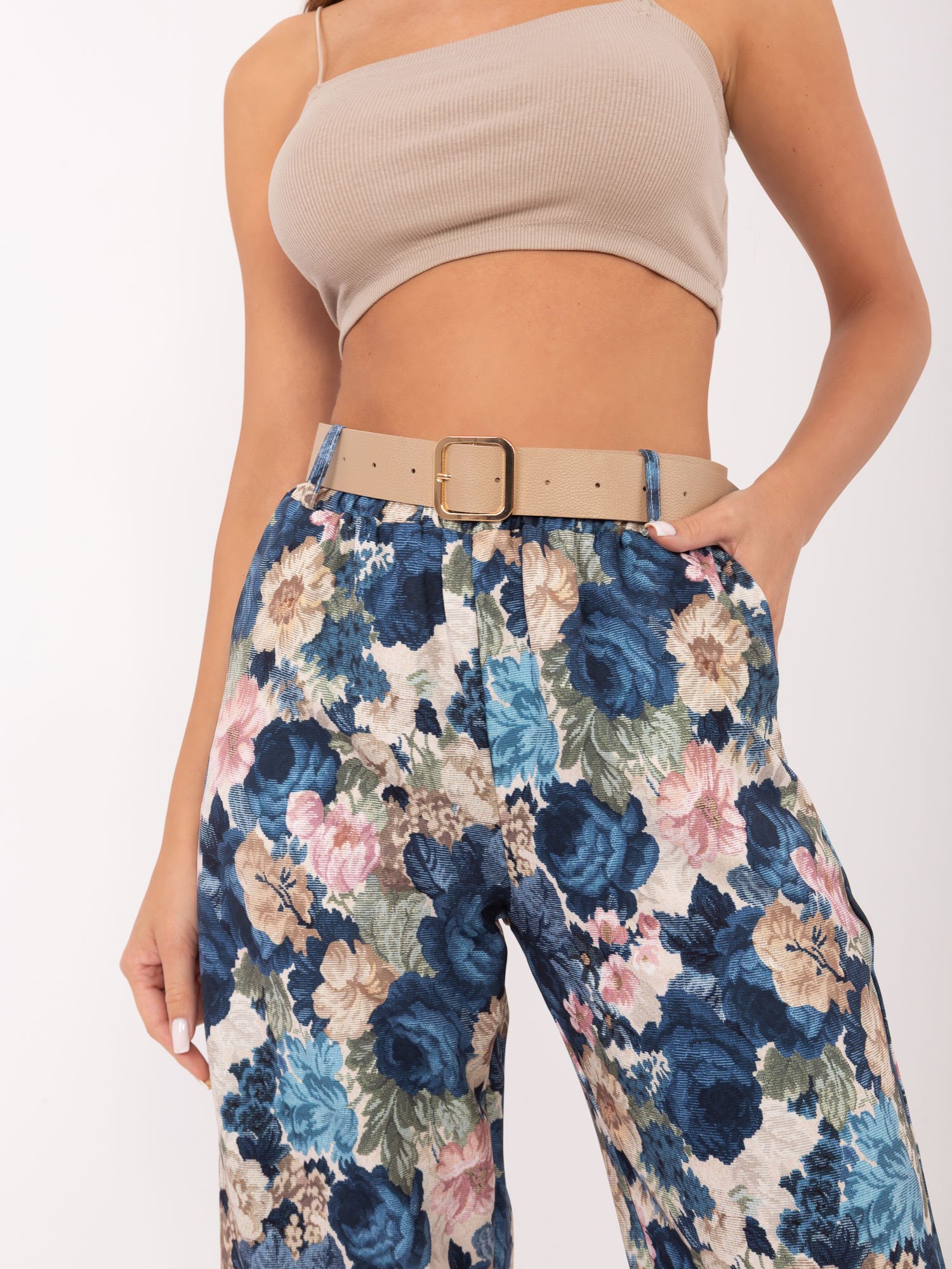 Plačios gėlių rašto kelnės aukštu liemeniu "RINNA" tamsi mėlyna - Image 6