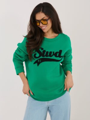 Oversize stiliaus džemperis su iškiliu užrašu "STWD" tamsi žalia