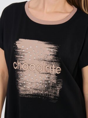 Alternative view of Marškinėliai su siuvinėtu užrašu ir subtiliais blizgiais akcentais "VITALI" juoda