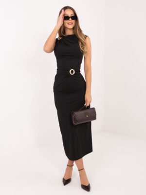 Midi ilgio suknelė su drapiruotu liemeniu ir dekoratyvine sagtimi "MAORY" juoda