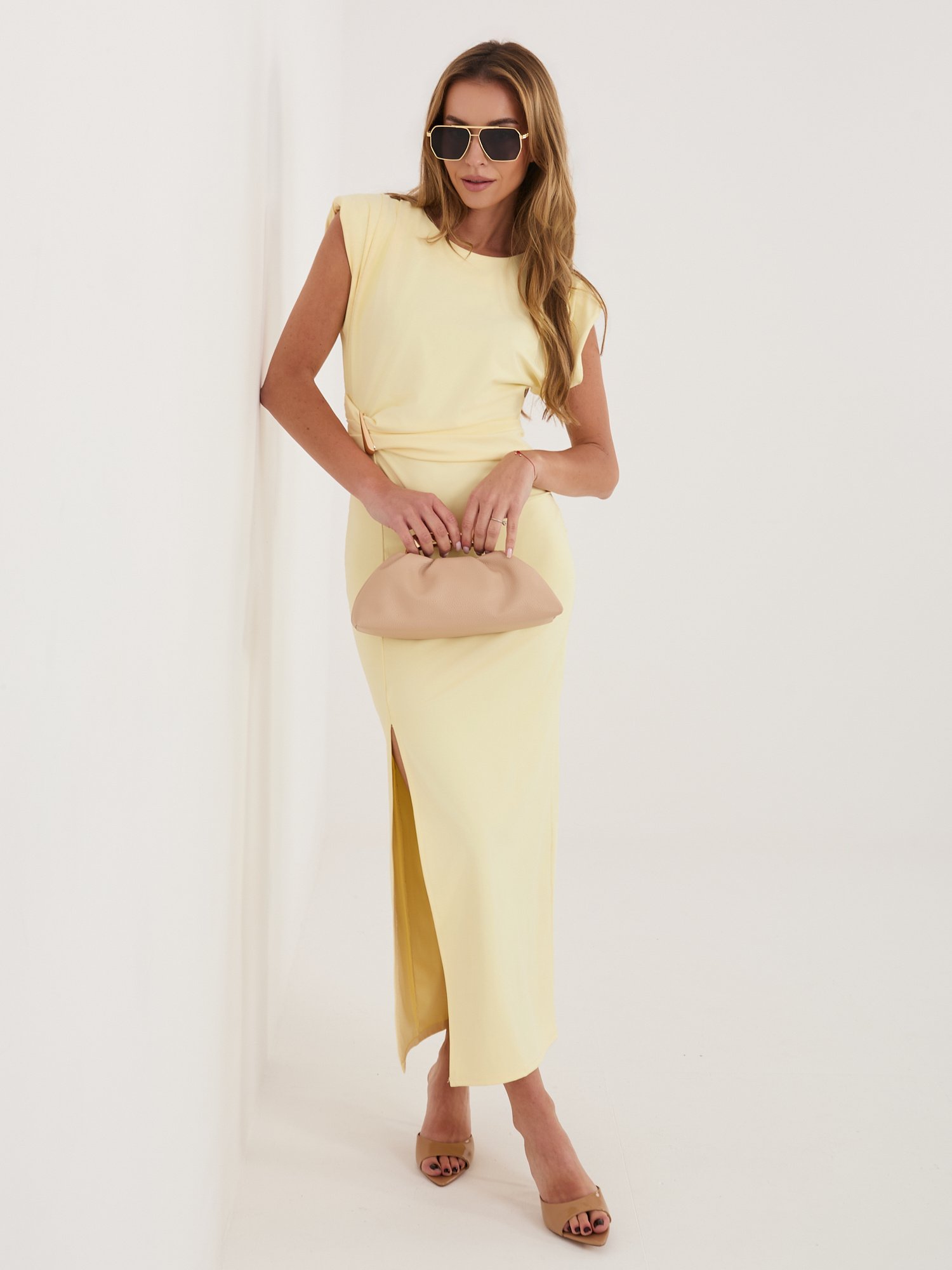Midi suknelė su drapiruotu liemeniu ir skeltuku "ZAFIRA" šviesi geltona - Image 5
