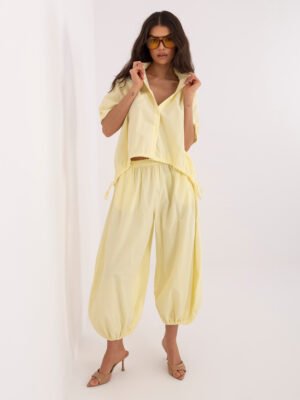 Balloon tipo smulkaus velveto kelnės su elastingu liemeniu "ALLISON" šviesi geltona