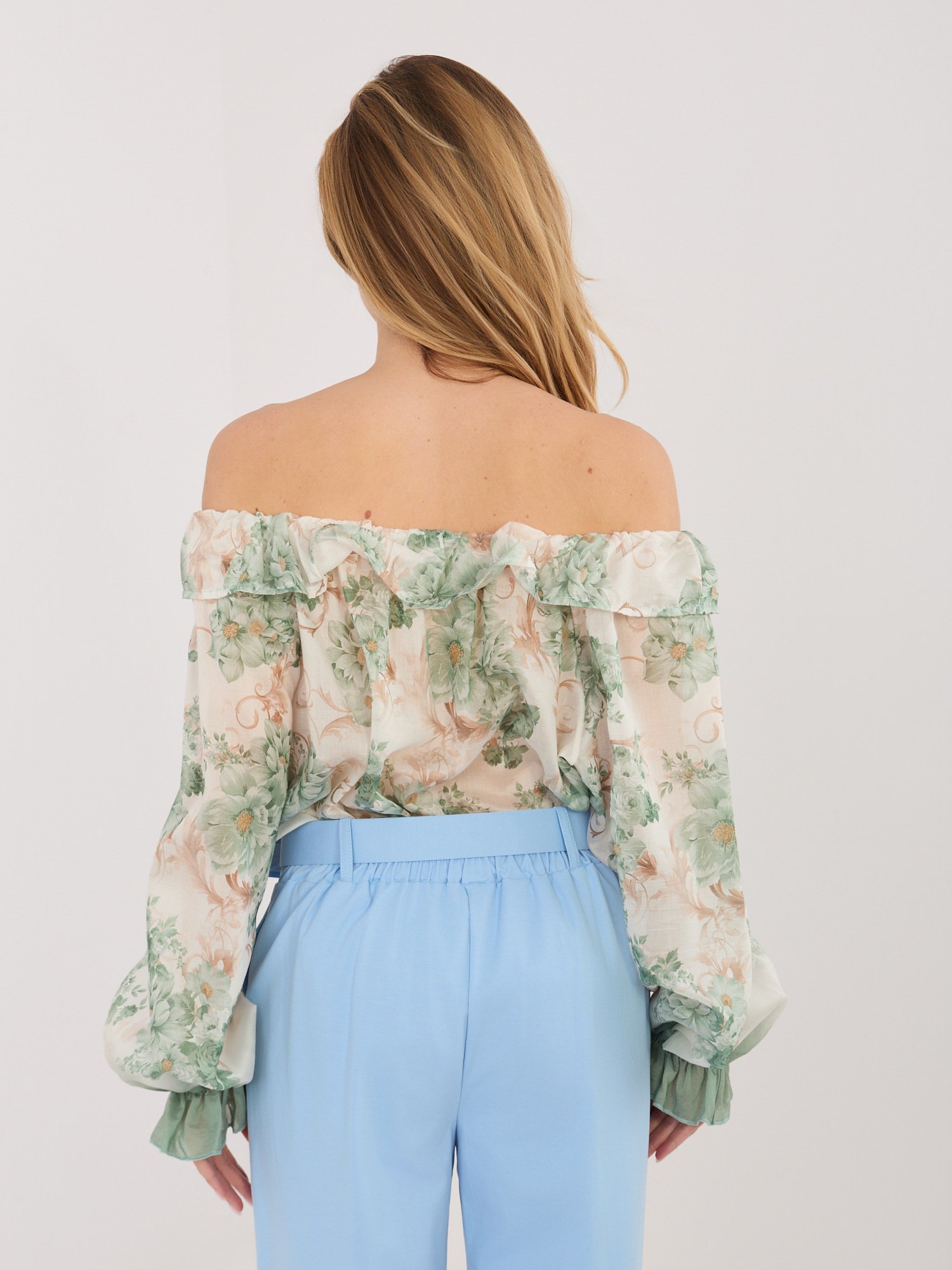 Elegantiška palaidinė atvirais pečiais su gėlių raštu "PEONY" žalia - Image 6