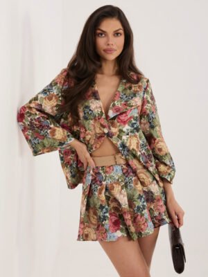 Stilingi gėlių rašto klostuoti šortai-sijonas "CELLI" žalia