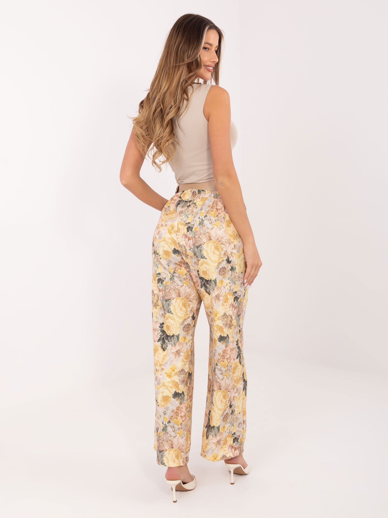 Plačios gėlių rašto kelnės aukštu liemeniu "RINNA" geltona - Image 2