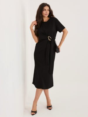 Stilinga asimetriškai drapiruota suknelė su dekoratyviniu surišimu "VAILLY" juoda