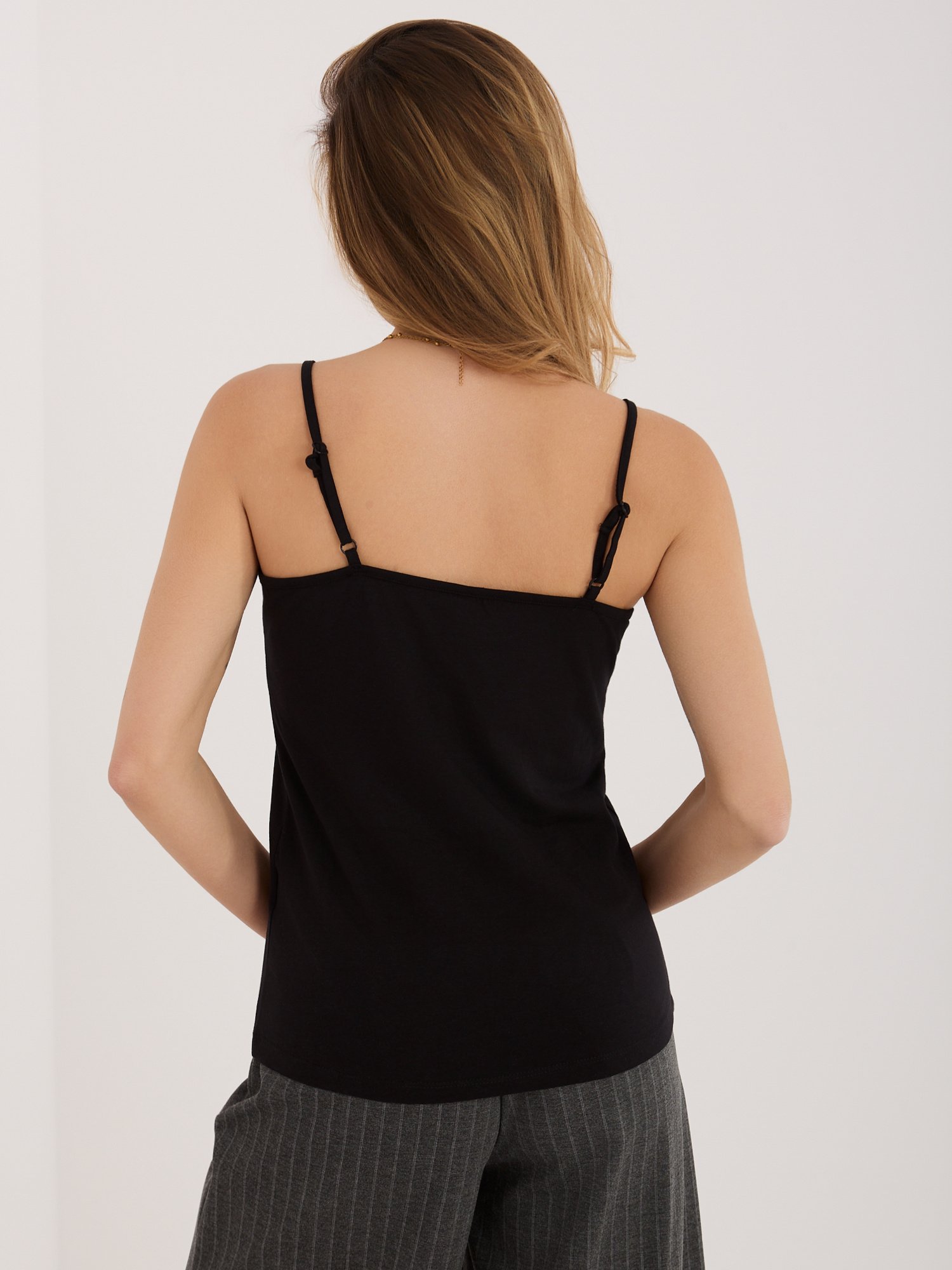 Minimalistinis topas plonomis petnešėlėmis "LISSA" juoda - Image 4